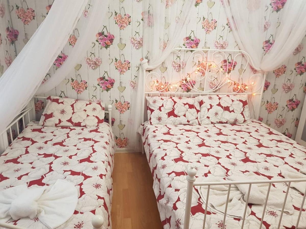 Guesthouse Jasmin 사파레바바냐 외부 사진